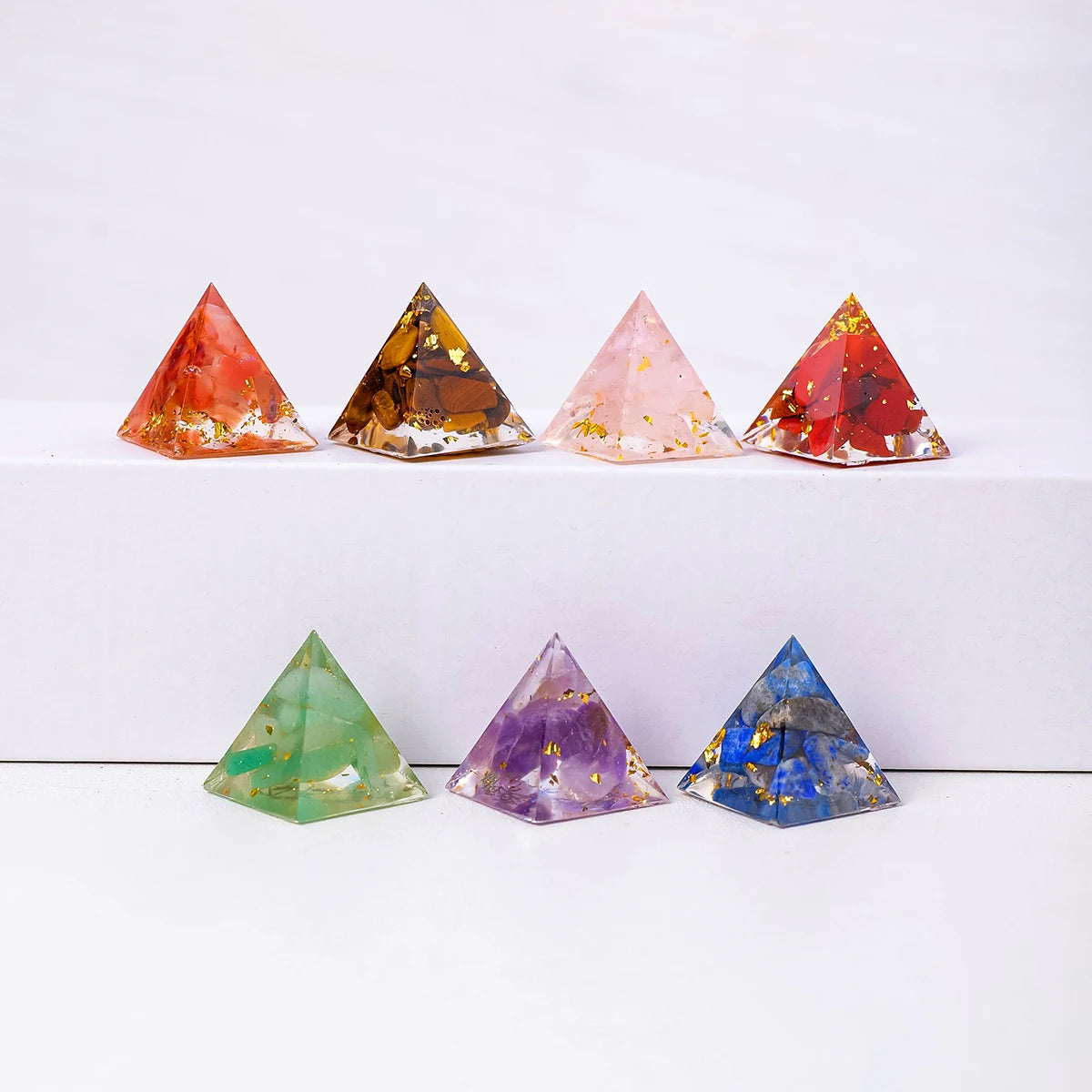 Minipirámides de Cristales Naturales — Amuletos para Altares y Chakras