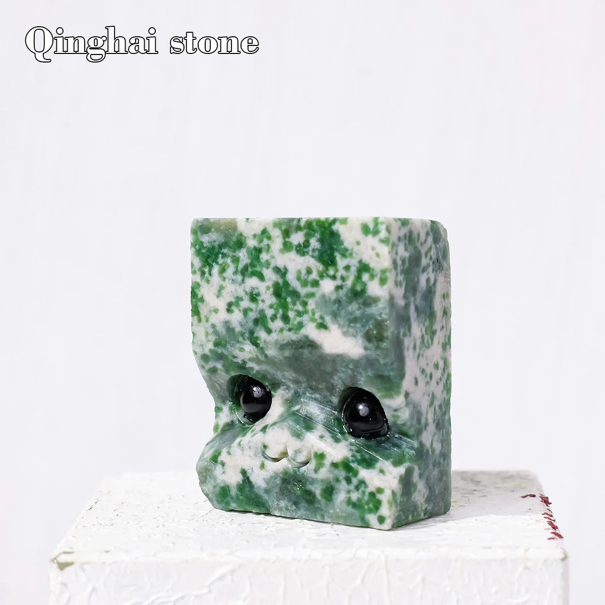 Figura de Cristales Naturales — Figura Decorativa de Altar