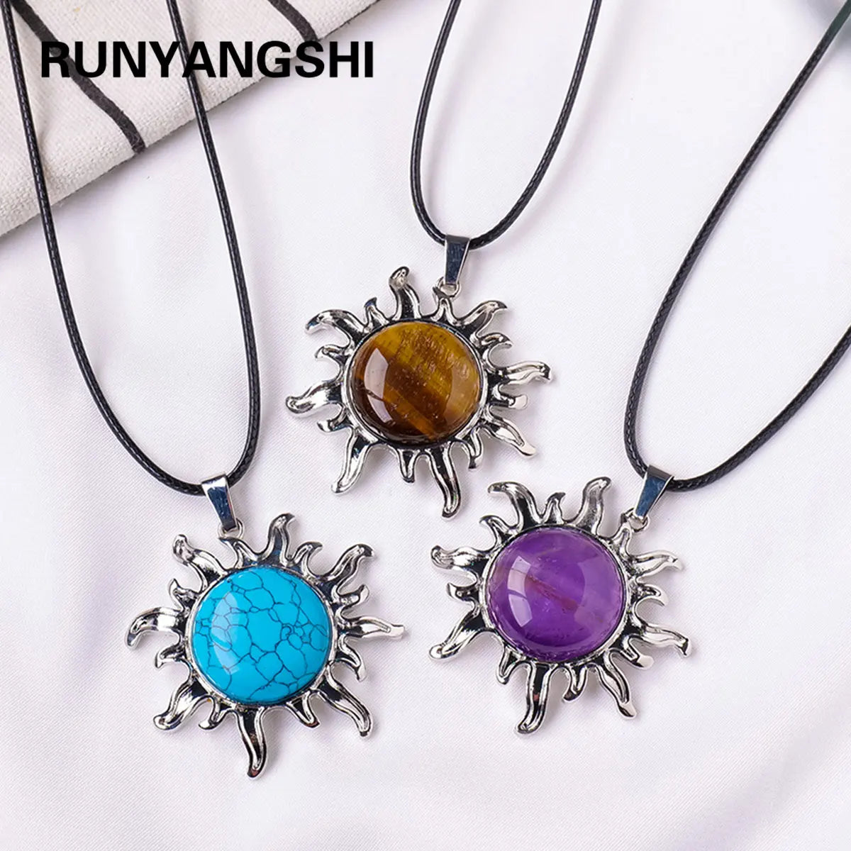 Colgante del Sol de Apolo con Cristal Natural — Amuleto Solar