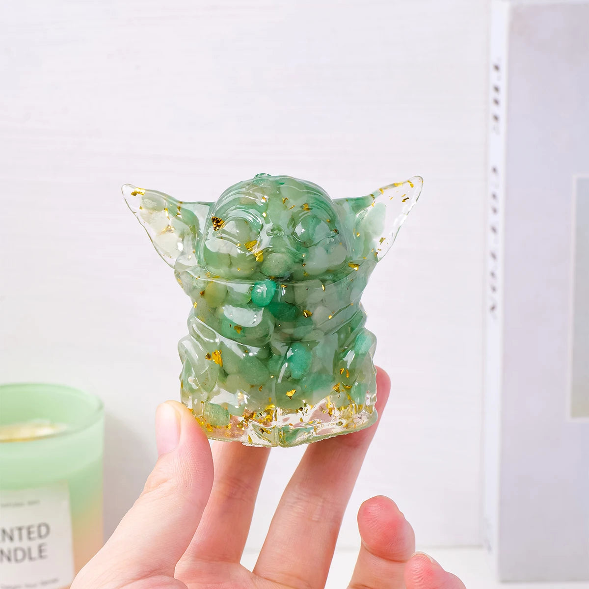 Pequeño Maestro de la Sabiduría — Figura de Cristal Natural
