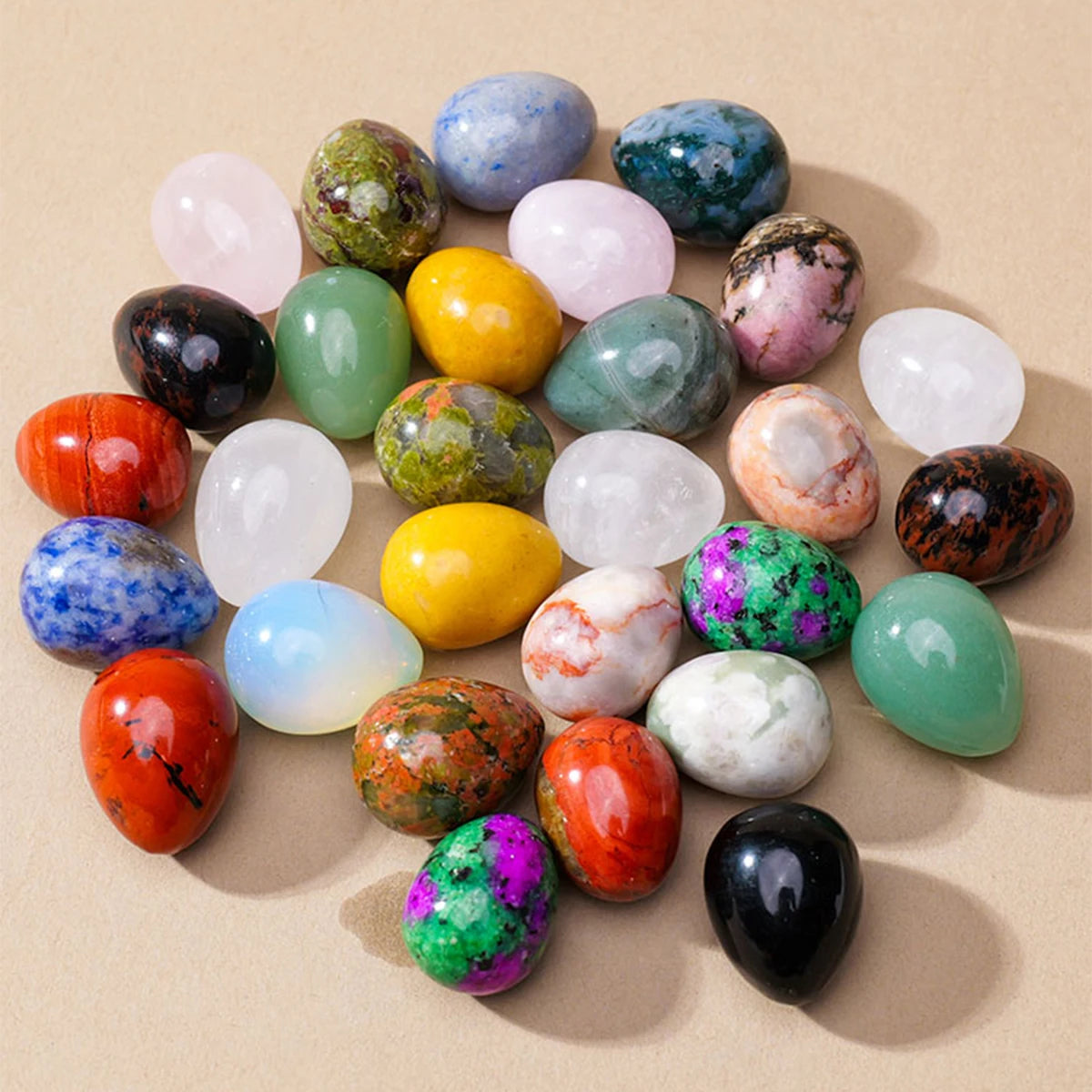 Caja de Mini Huevos de Cristales Naturales — Colección de Minerales