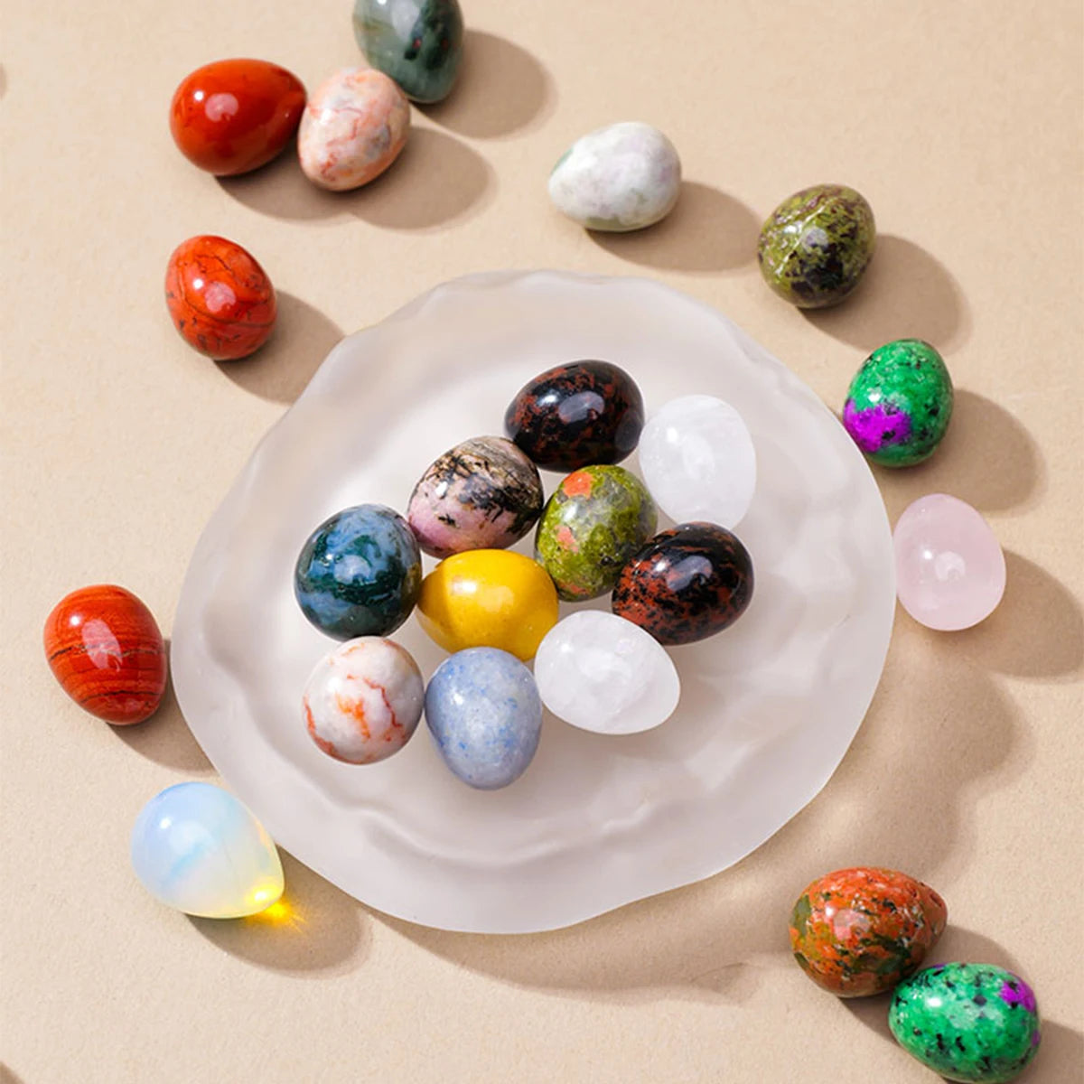 Caja de Mini Huevos de Cristales Naturales — Colección de Minerales