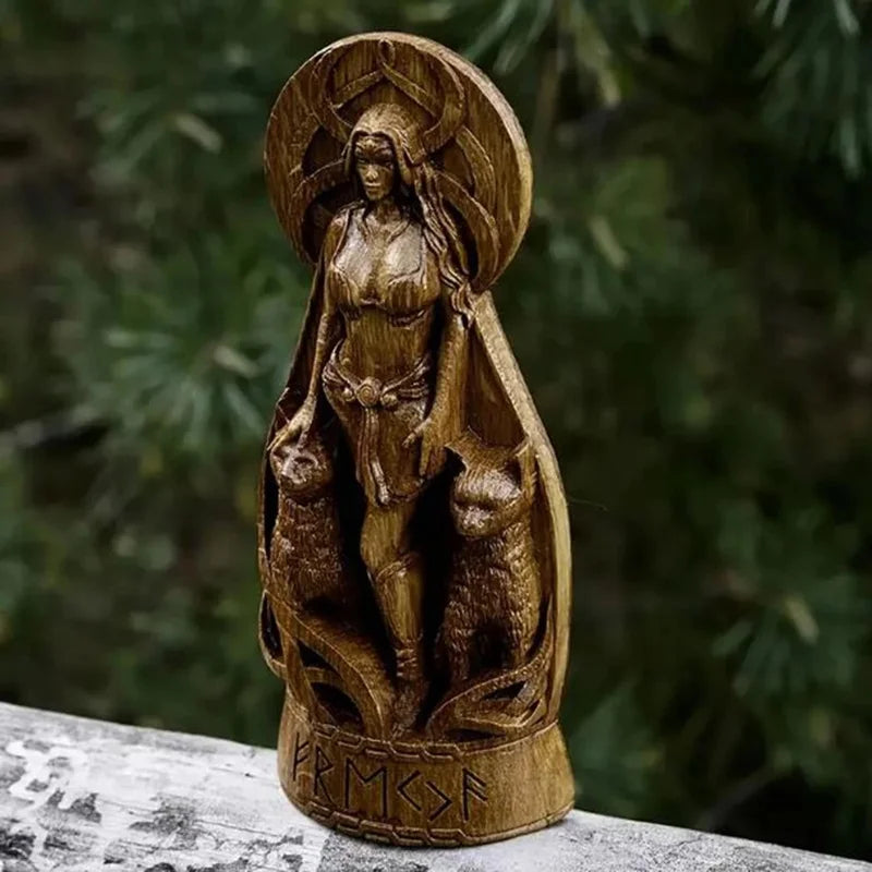 Estatua de la Diosa Freyja — Amor, Magia y Poder Femenino