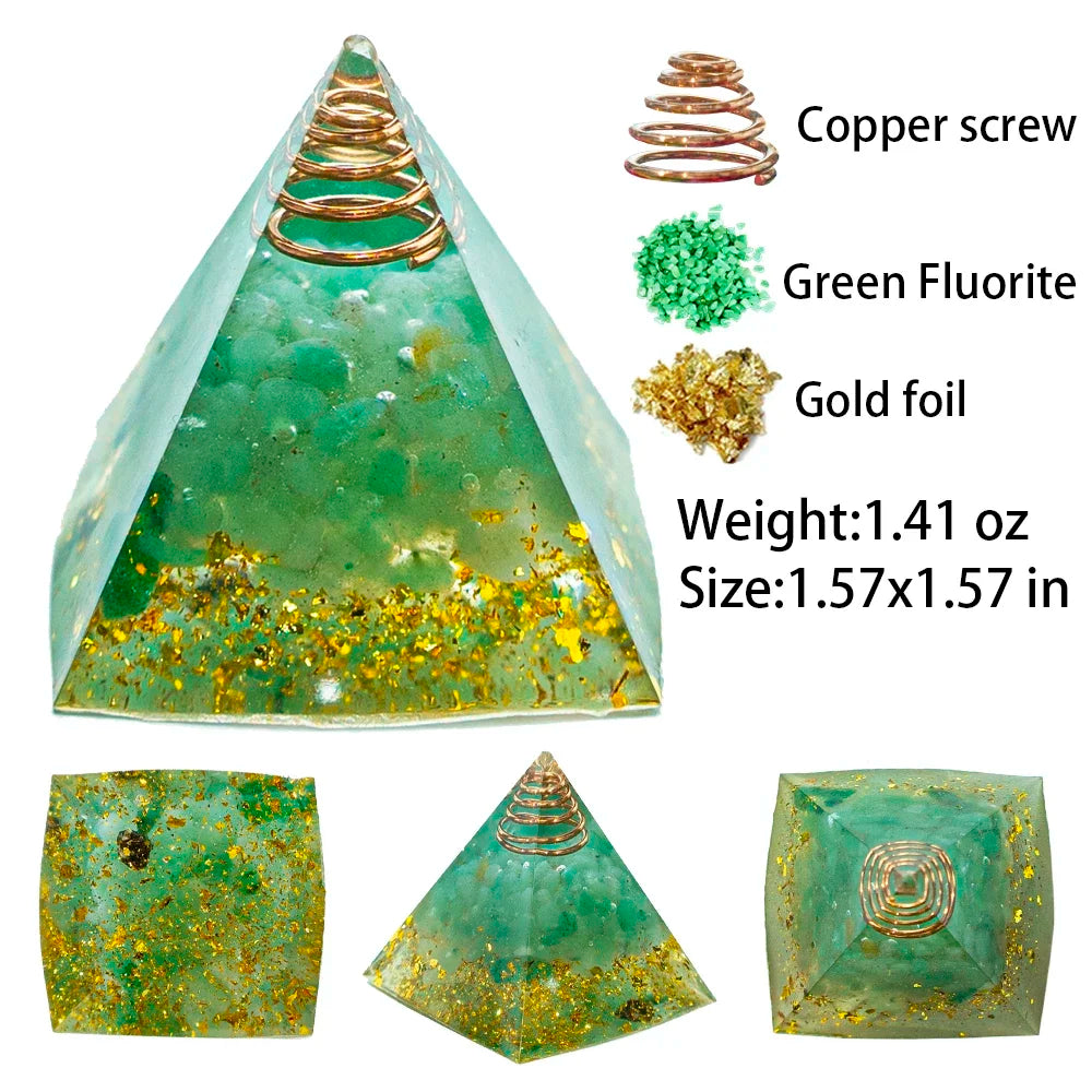 Pirámide Energética de Cristal Natural con Pan de Oro