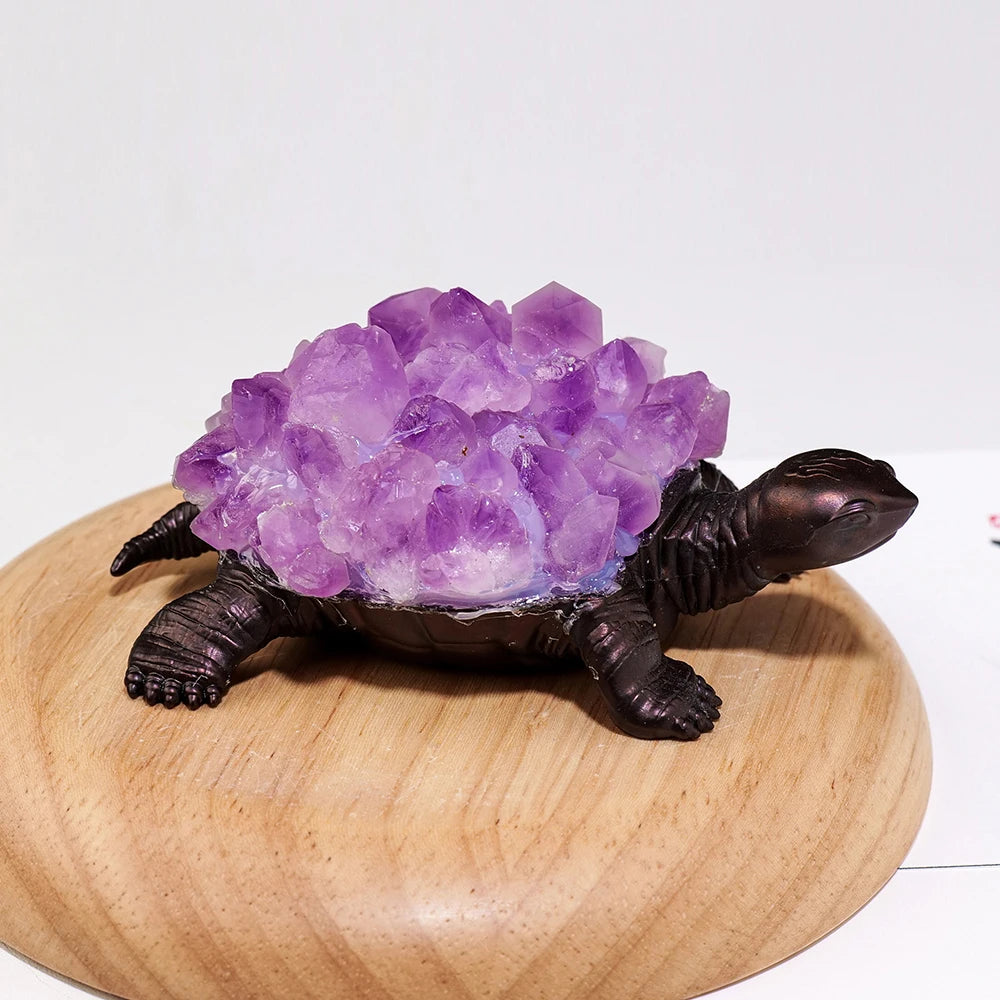 Tortuga de Cristal Natural con Drusa — Símbolo de Sabiduría y Longevidad