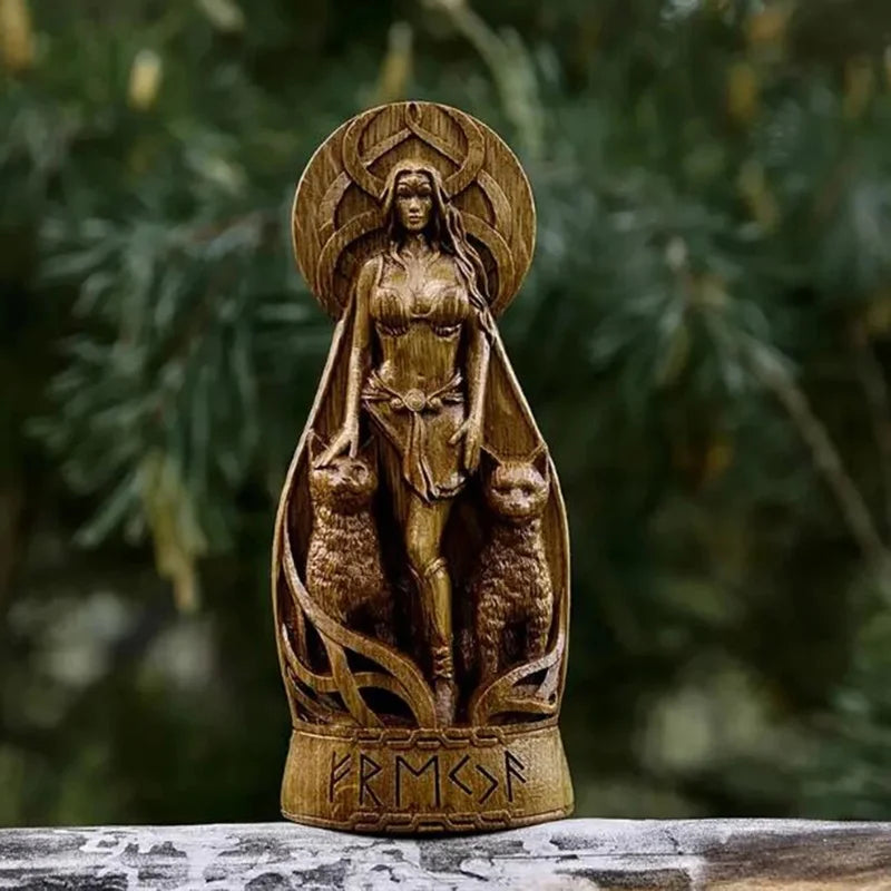 Estatua de la Diosa Freyja — Amor, Magia y Poder Femenino