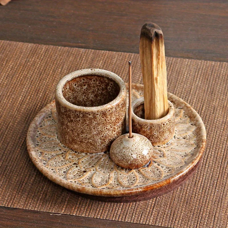 Quemador de Incienso Multifunción 4 en 1 — Soporte de Cerámica para Palo Santo y Sahumerios