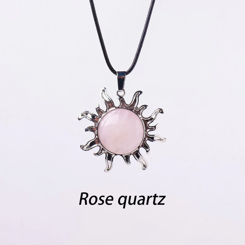 Colgante del Sol de Apolo con Cristal Natural — Amuleto Solar