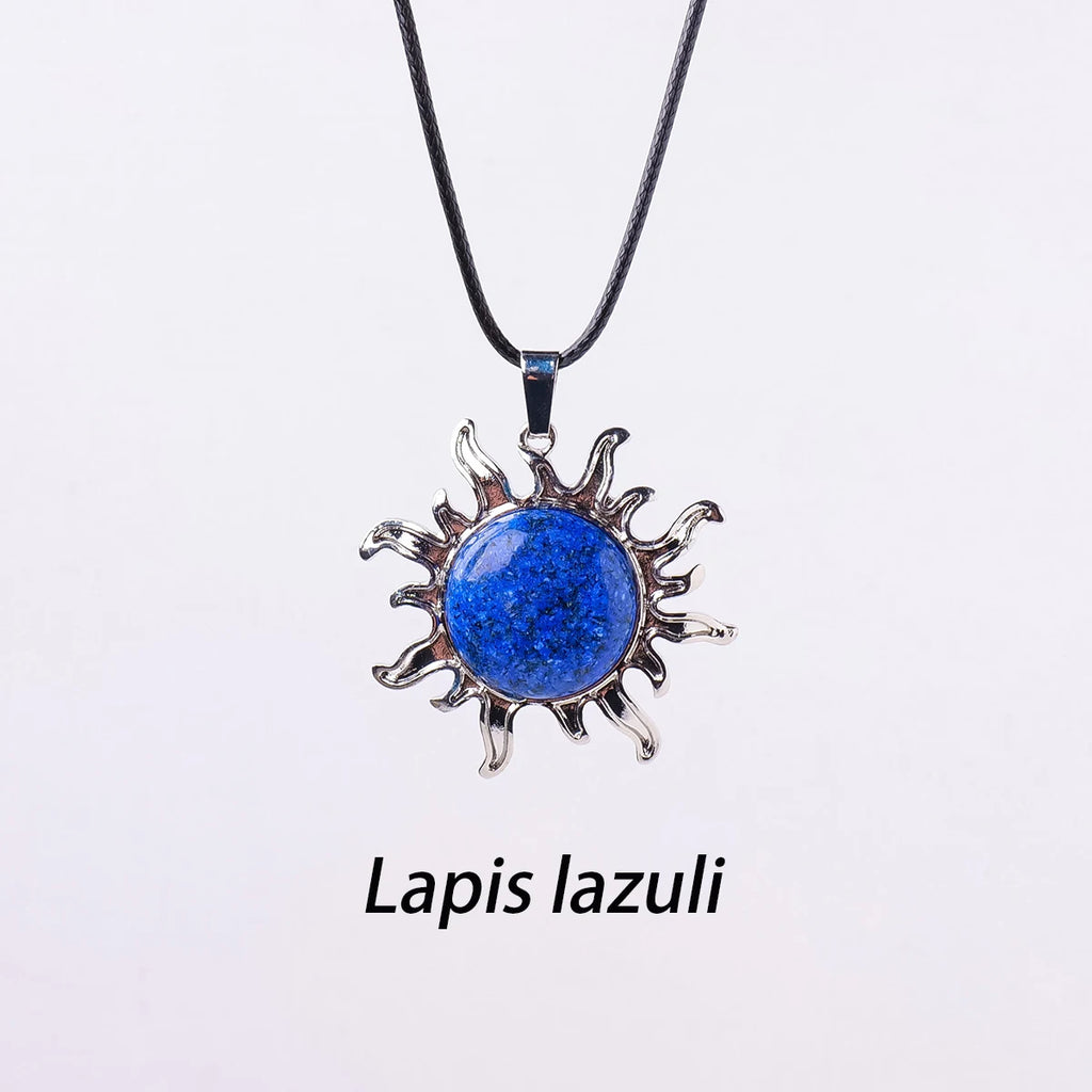 Colgante del Sol de Apolo con Cristal Natural — Amuleto Solar